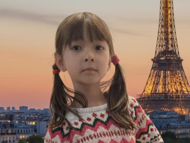 Hairclips with decoration